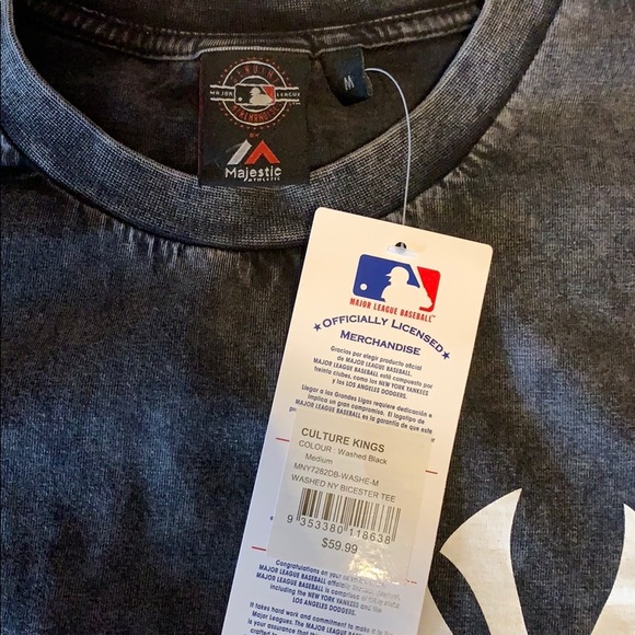 New York Yankees Tee - Picture 3 of 4